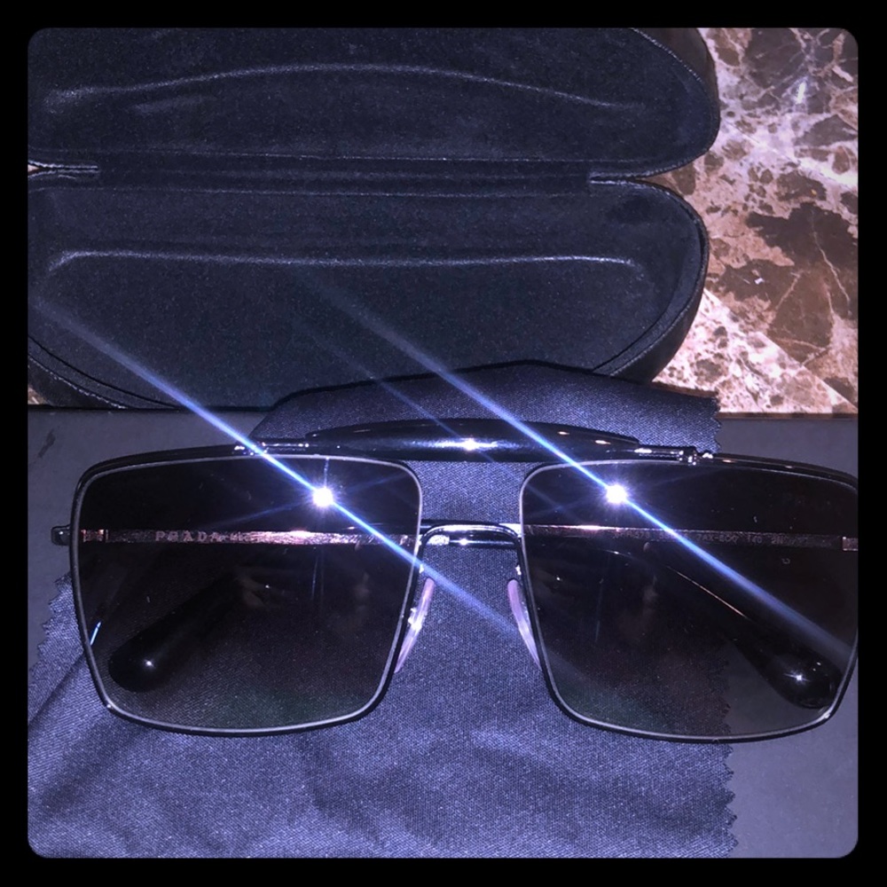PRADA authentic Sunglasses